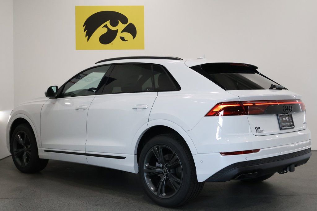 New 2026 Audi Q8 Premium image 9