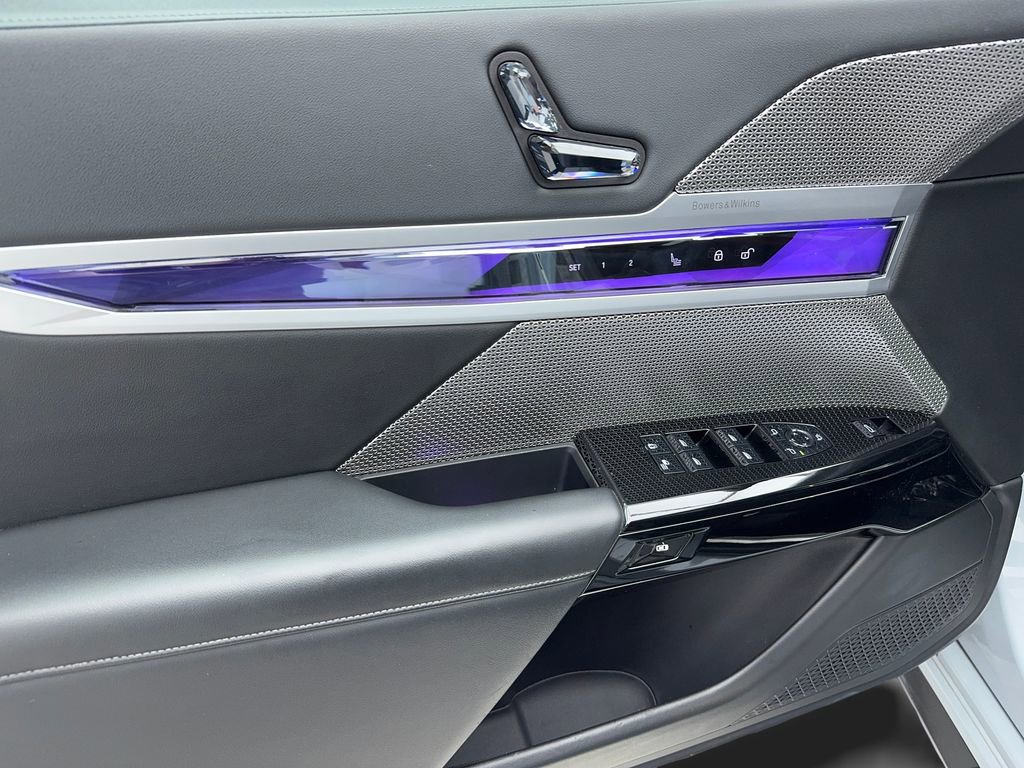 Used 2023 BMW 740i 740i M SPORT,NAV,CAM,PANO,HEAD image 39