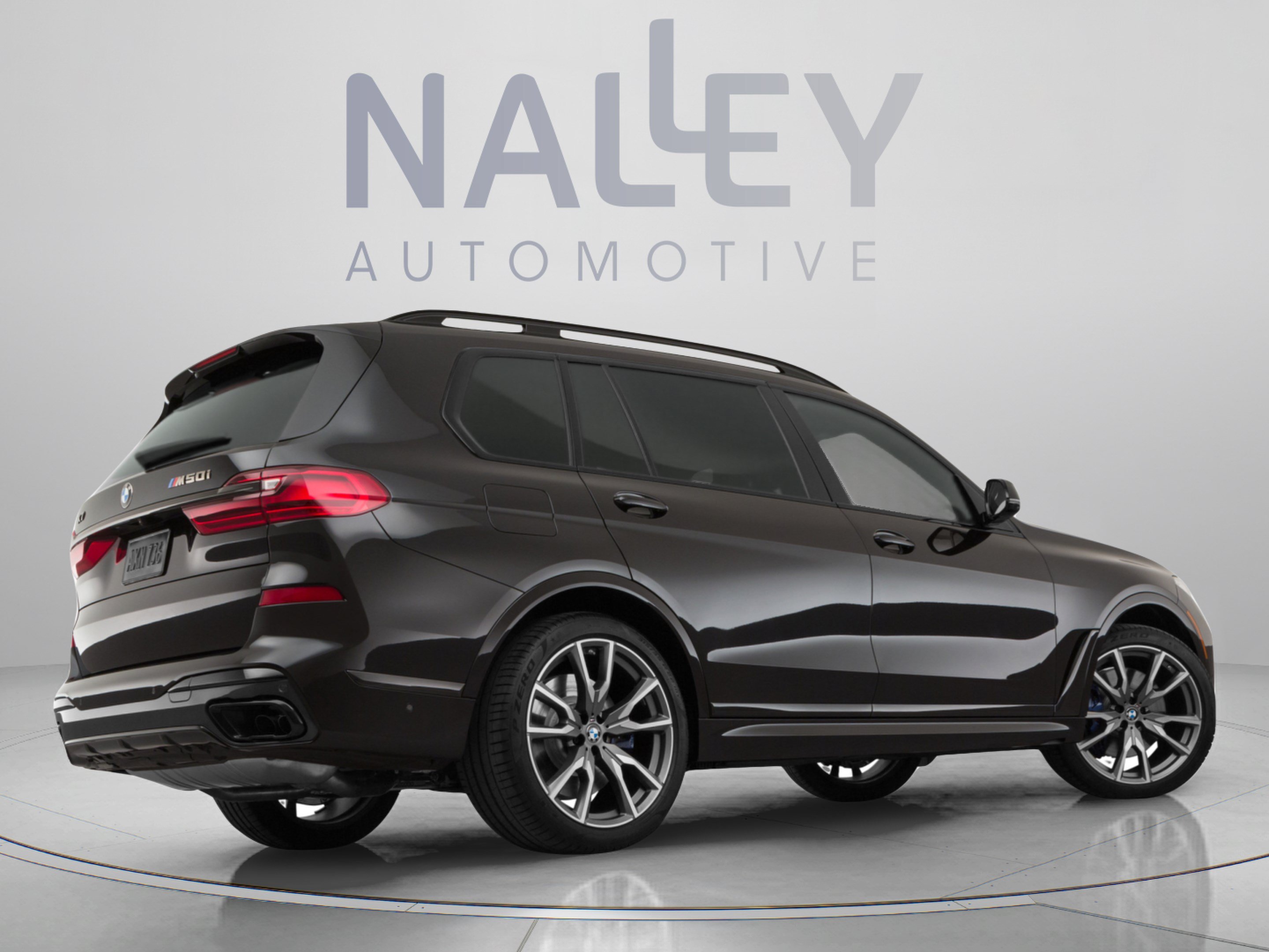 Used 2022 BMW X7 M50i w/ Dynamic Handling Package AWD/4WD image 5