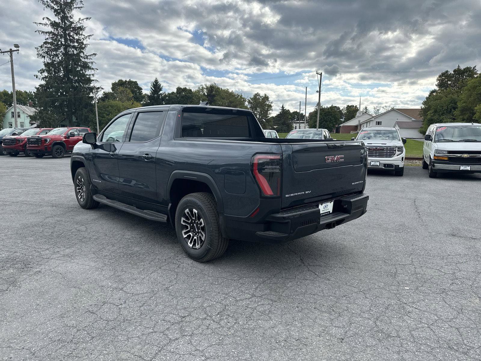 New 2026 GMC Sierra EV Elevation image 7