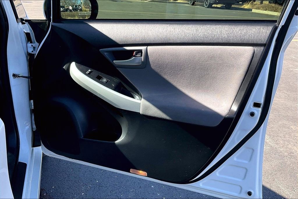 Used 2013 Toyota Prius Two image 27