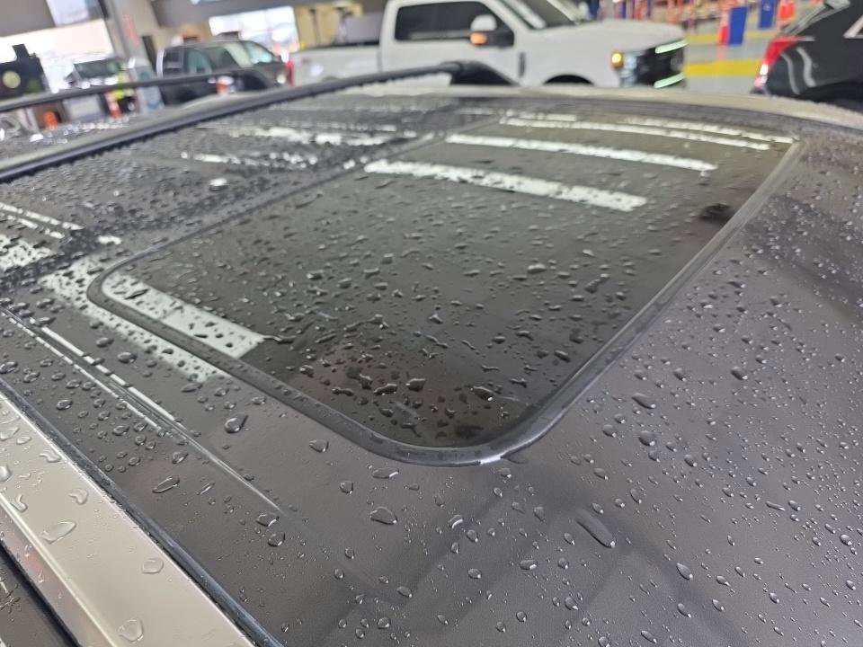 Used 2021 Toyota Highlander XLE image 12