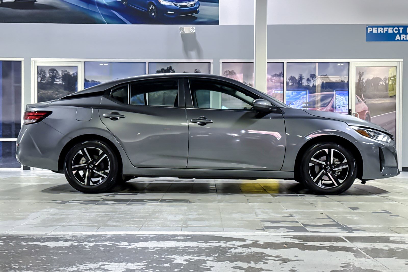 Used 2024 Nissan Sentra SV image 7