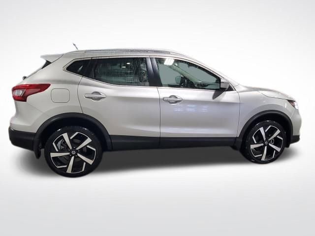 Used 2022 Nissan Rogue Sport SL image 6