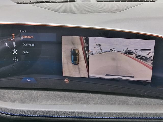 Used 2025 Cadillac XT4 Sport FWD image 15