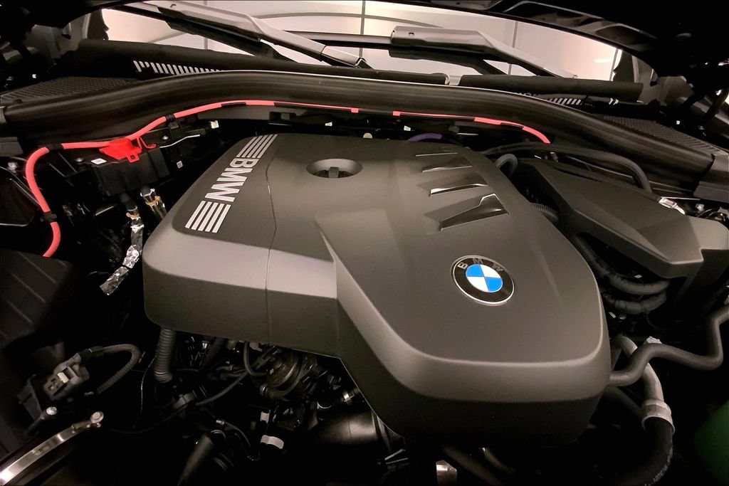 New 2025 BMW X3 xDrive30i w/ Convenience Package AWD/4WD image 8