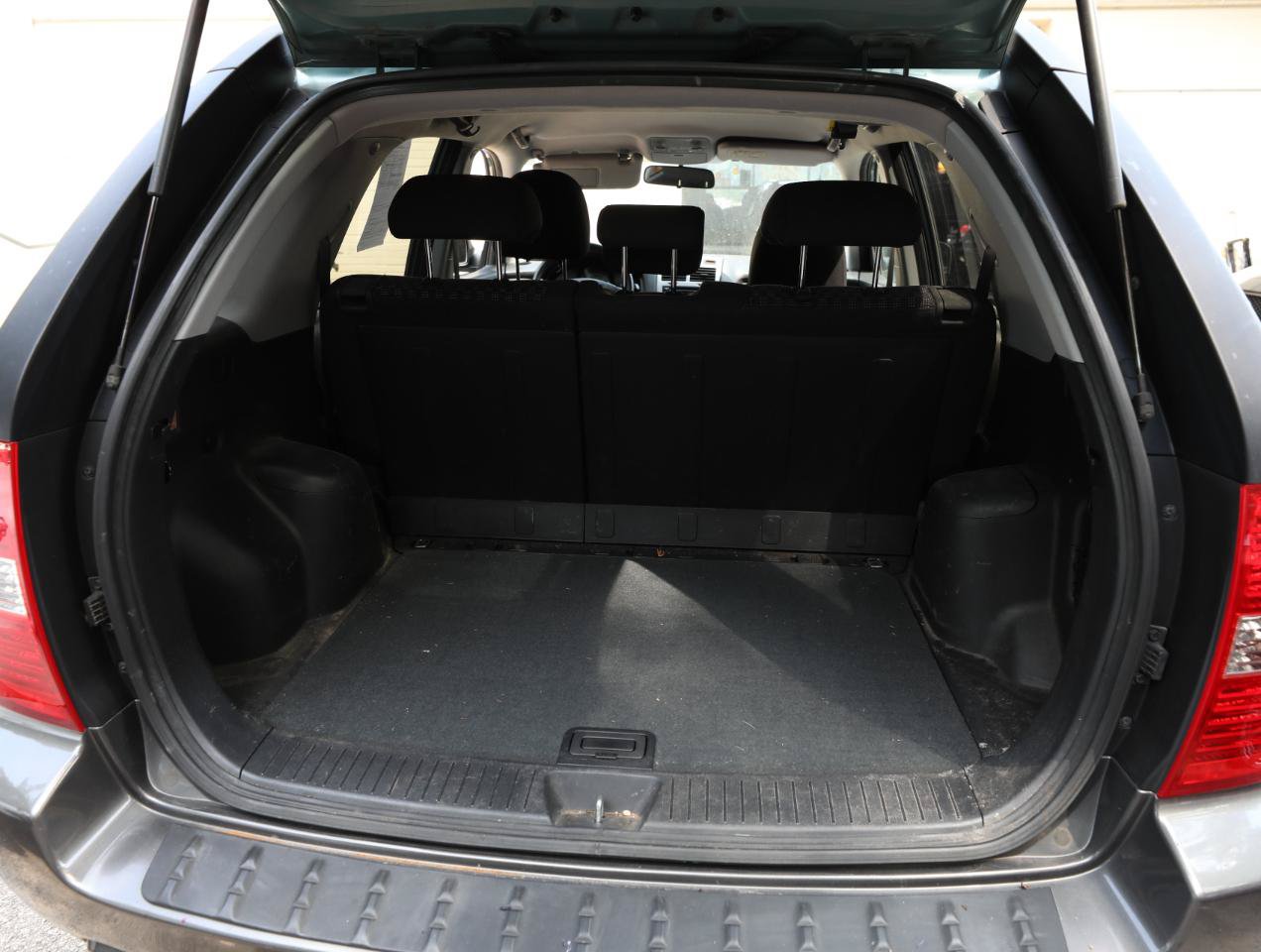 Used 2008 Kia Sportage LX FWD image 13