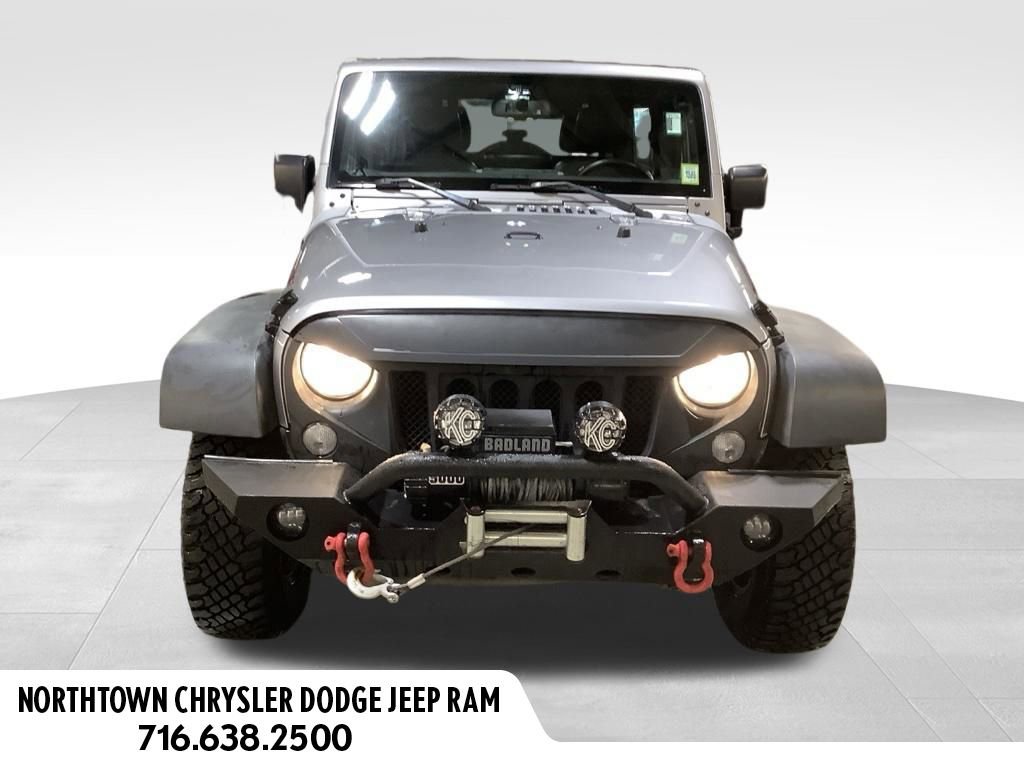 Used 2018 Jeep Wrangler Unlimited Rubicon w/ Connectivity Group AWD/4WD image 2