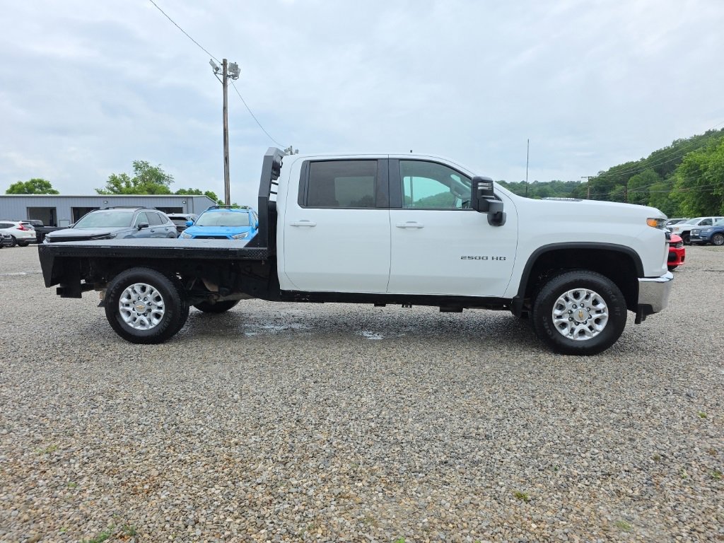 Used 2022 Chevrolet Silverado 2500 LT w/ Convenience Package image 4