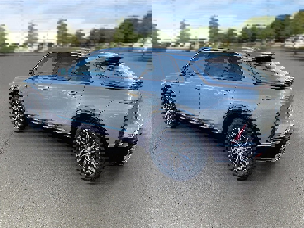 New 2026 Cadillac Lyriq Luxury image 4