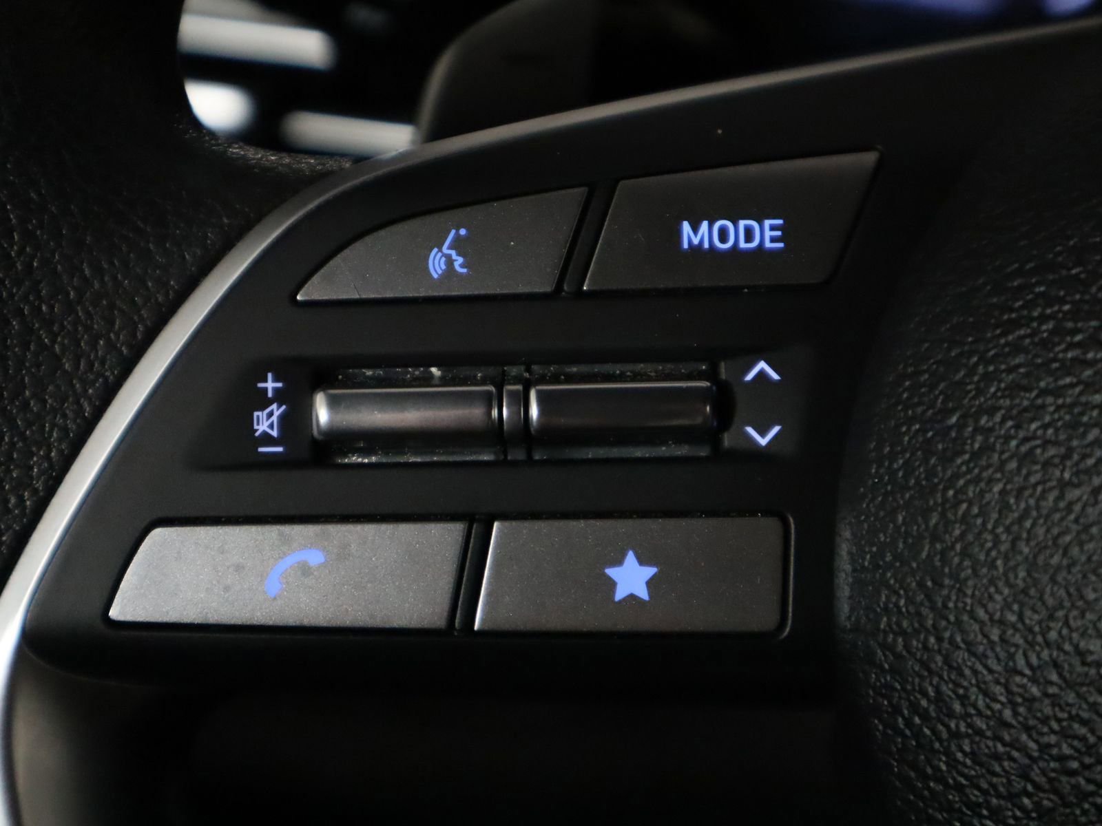 Used 2024 Hyundai Palisade SE image 40