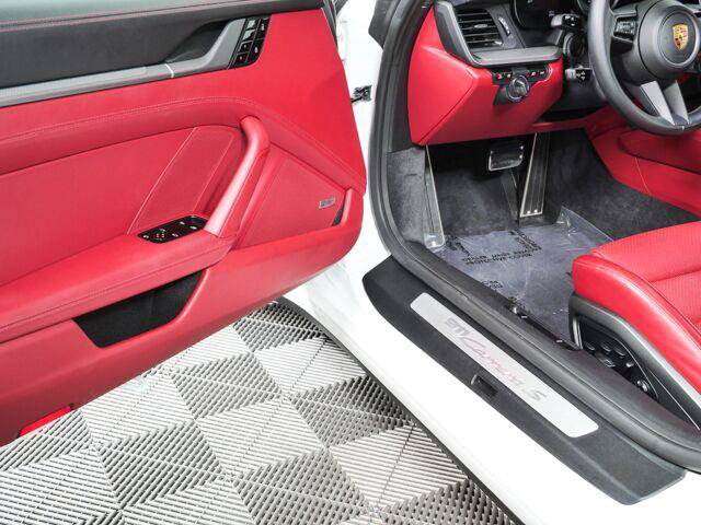 Used 2021 Porsche 911 Carrera S RWD image 8