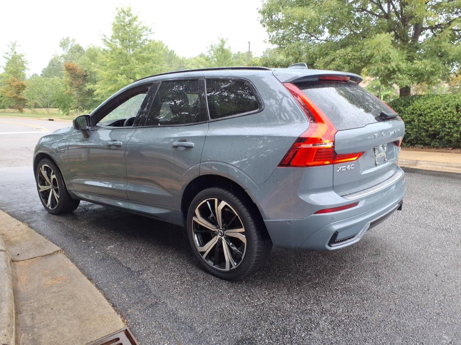 Certified 2024 Volvo XC60 T8 Ultimate w/ Protection Package Premier AWD/4WD image 6