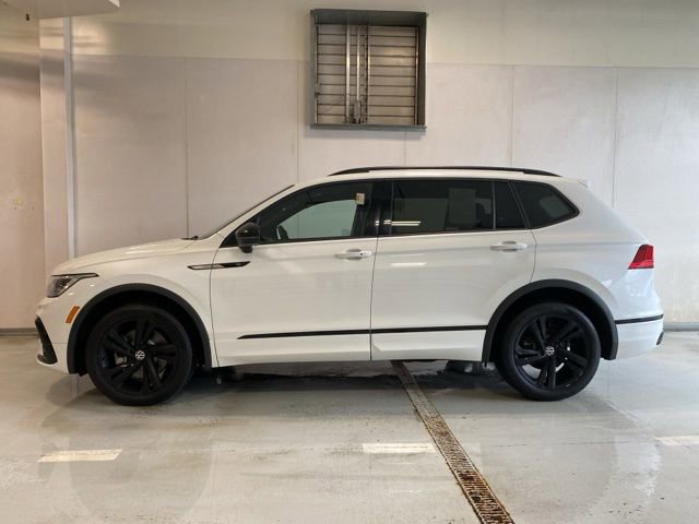 Used 2023 Volkswagen Tiguan SE R-Line image 6