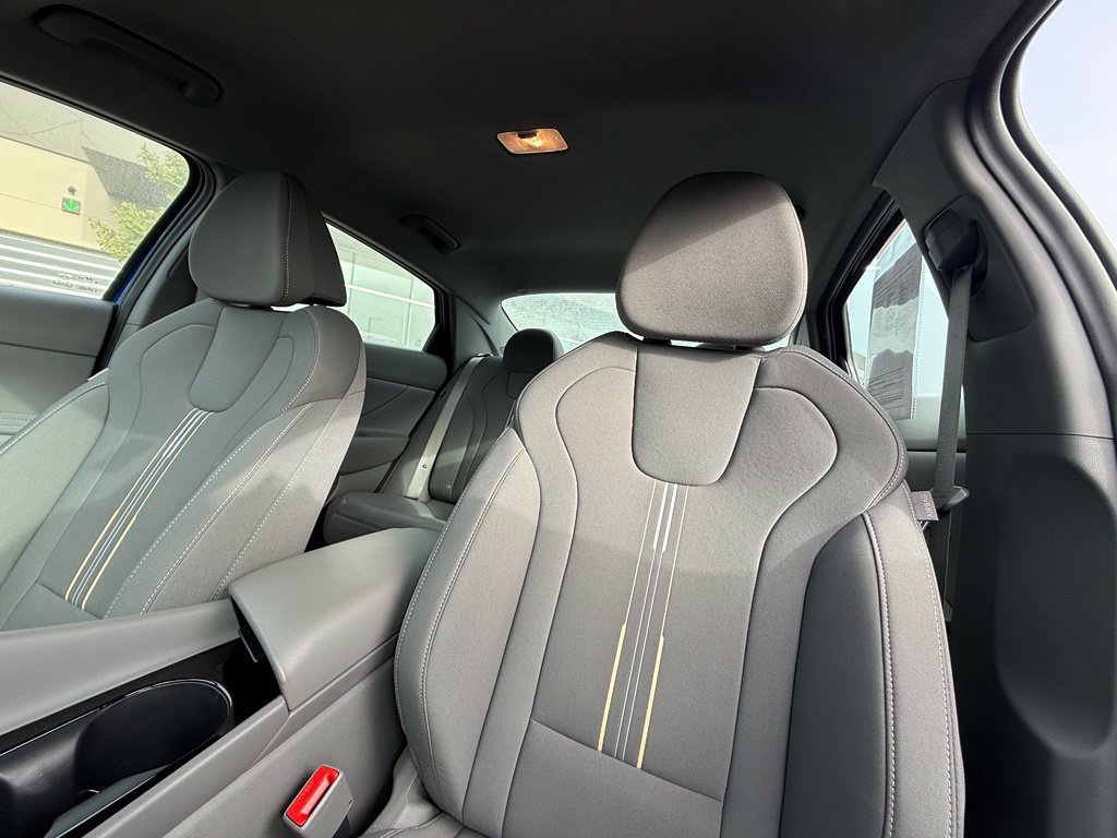 Certified 2026 Hyundai Elantra Hybrid FWD image 13