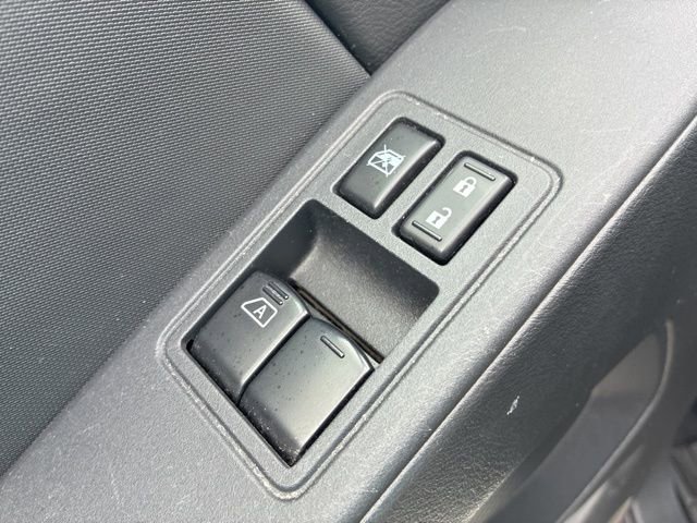 Used 2022 Nissan Frontier S RWD image 15