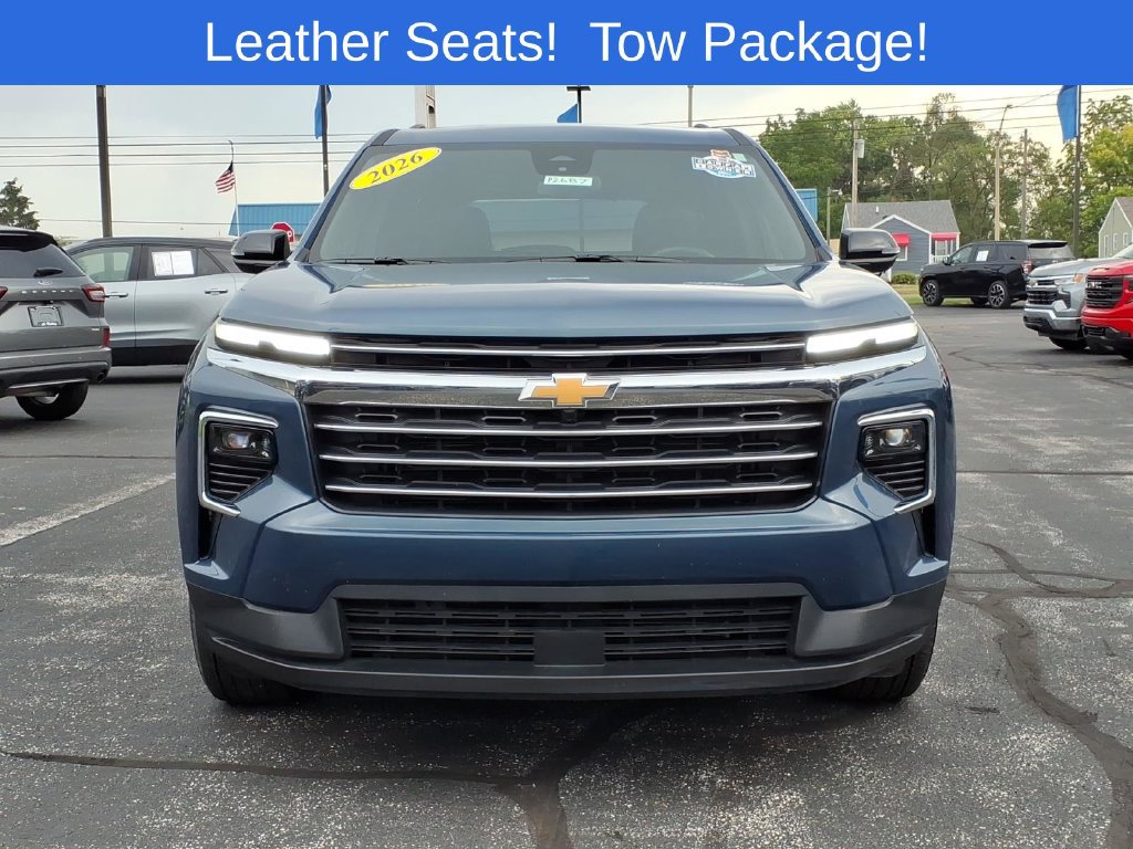 Used 2026 Chevrolet Traverse LT AWD/4WD image 2