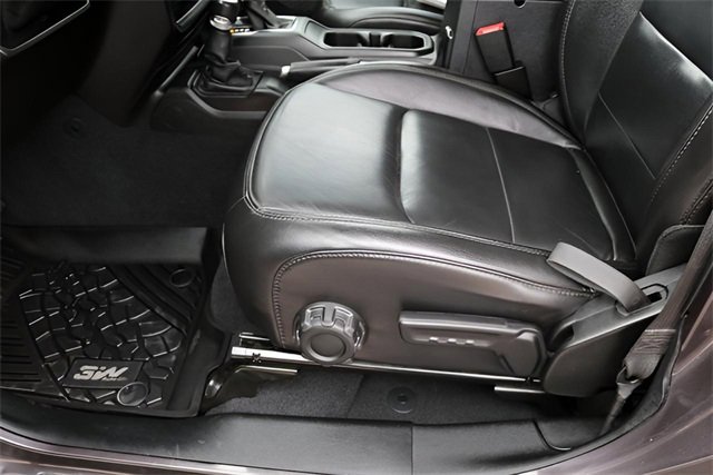 Used 2020 Jeep Wrangler Unlimited Sahara image 13