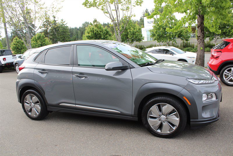Used 2021 Hyundai Kona Limited FWD image 6