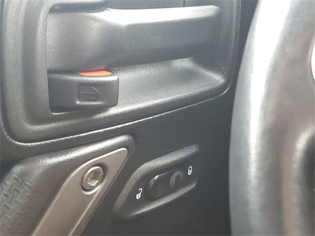 Used 2018 Jeep Wrangler Unlimited Sport image 21