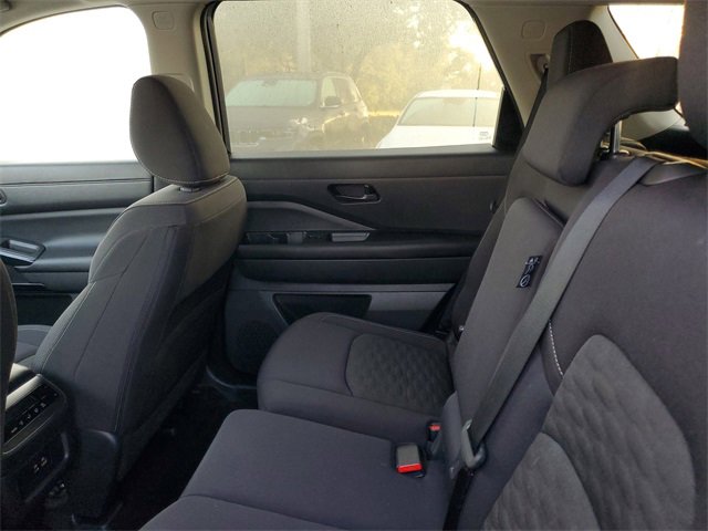 Used 2024 Nissan Pathfinder SV image 30