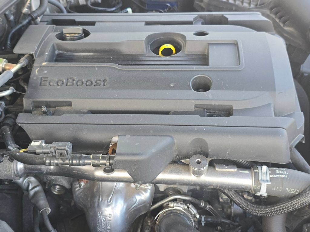Used 2018 Ford Mustang Coupe RWD image 17