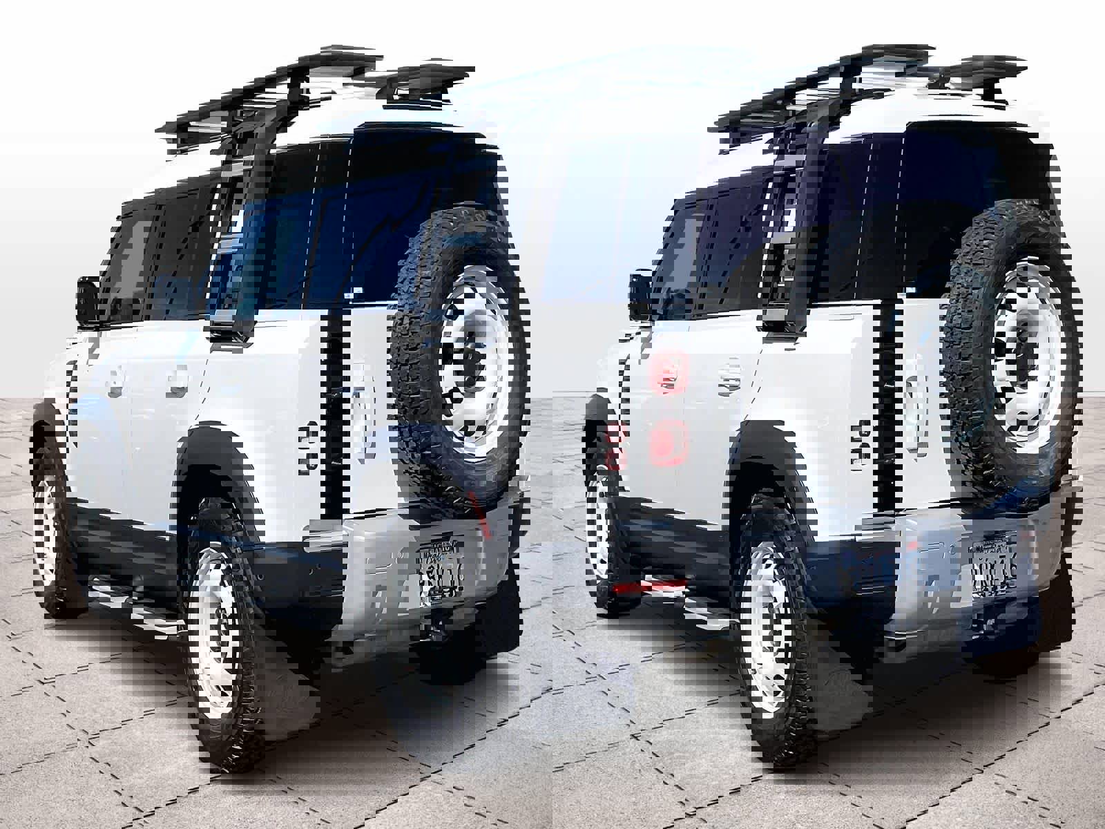 Used 2023 Land Rover Defender 110 S image 13