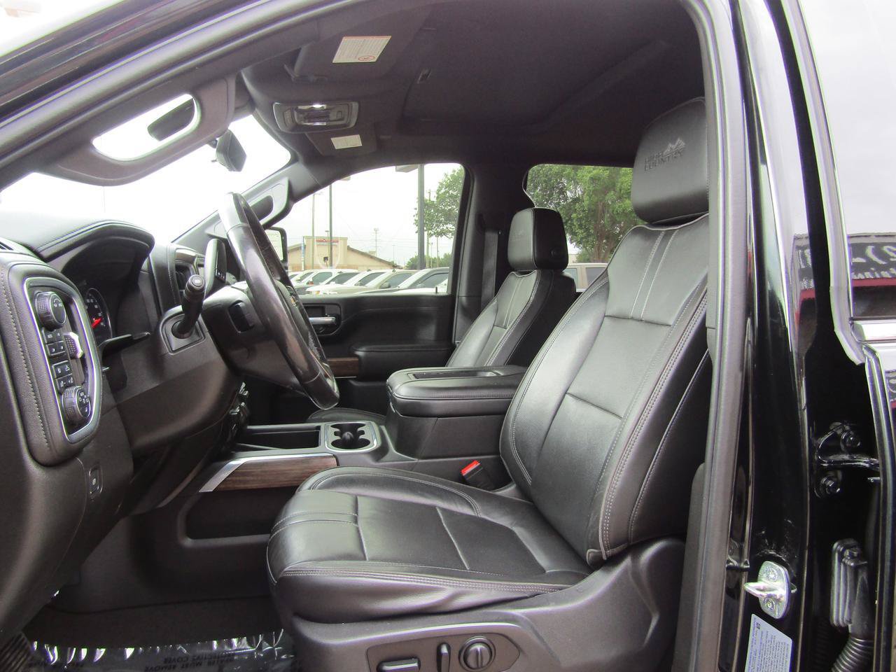 Used 2021 Chevrolet Silverado 2500 High Country w/ Z71 Off-Road Package AWD/4WD image 10