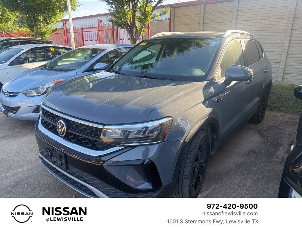 Used 2022 Volkswagen Taos SE w/ IQ.Drive SE Package AWD/4WD image 1