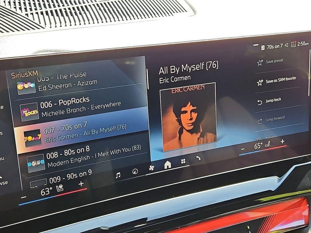 Used 2025 BMW i5 xDrive40 image 18