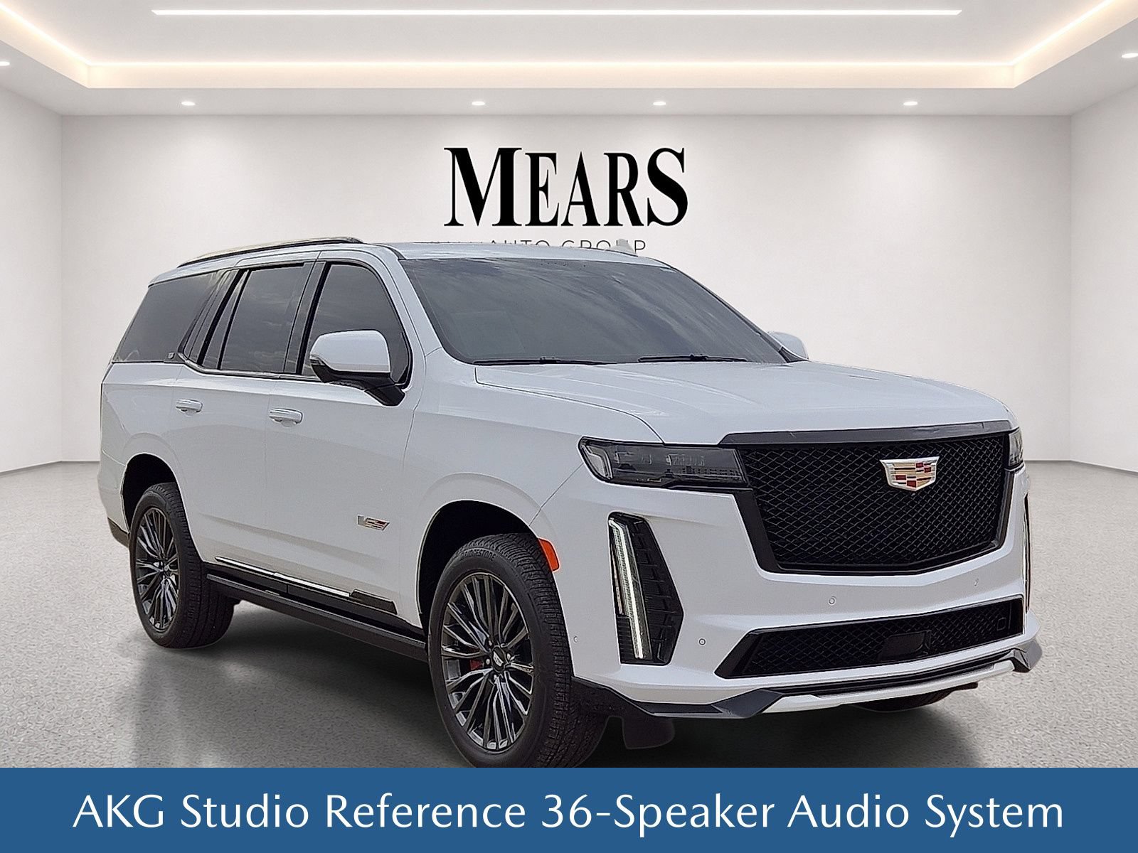 Used 2024 Cadillac Escalade V w/ Heavy-Duty Trailer Package AWD/4WD image 8