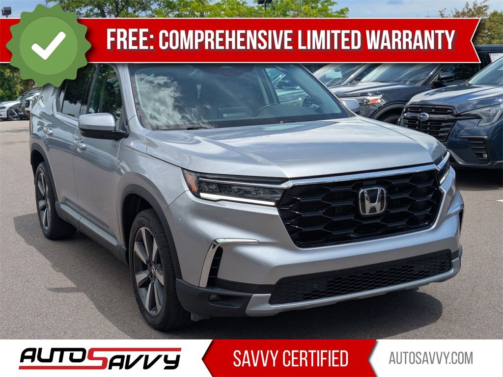 Used 2024 Honda Pilot Touring image 1