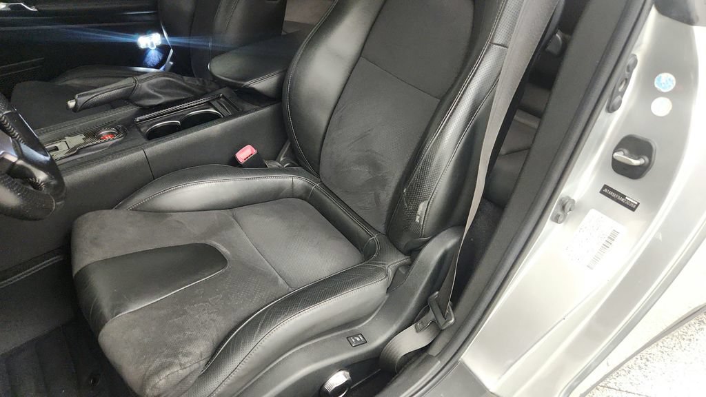 Used 2010 Nissan GT-R Premium AWD/4WD image 27