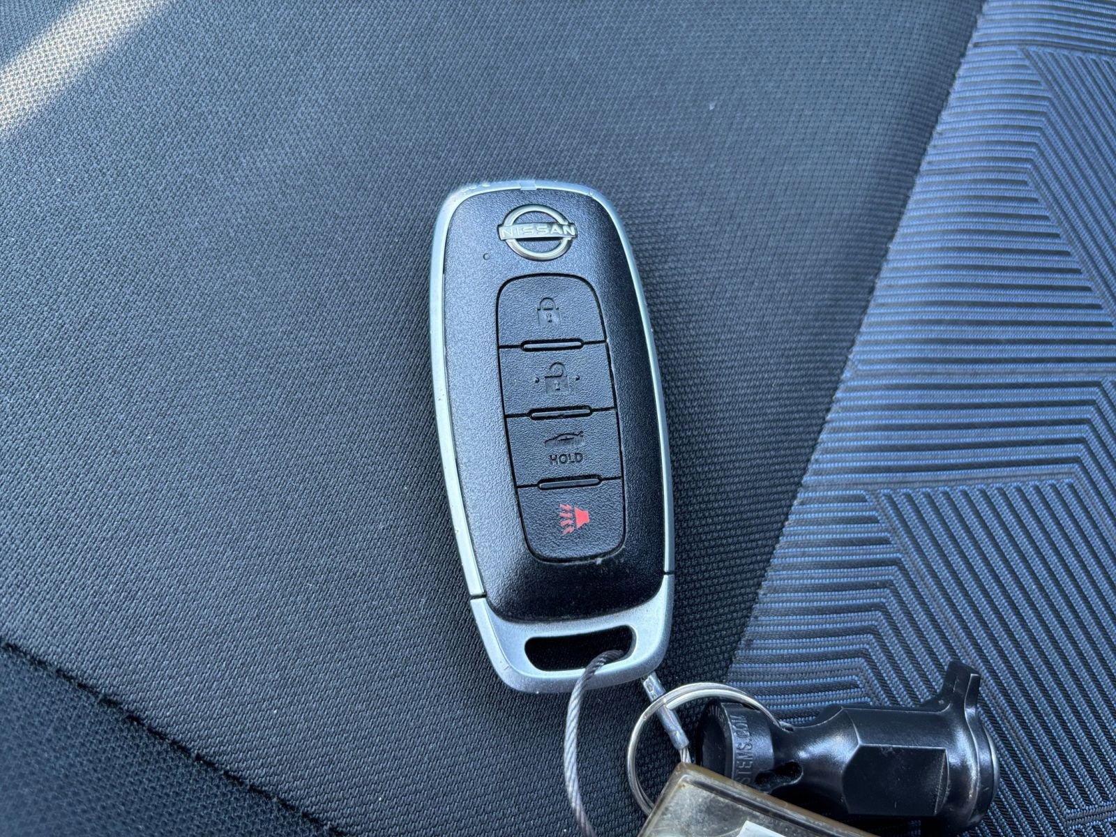 Used 2025 Nissan Versa SV image 21