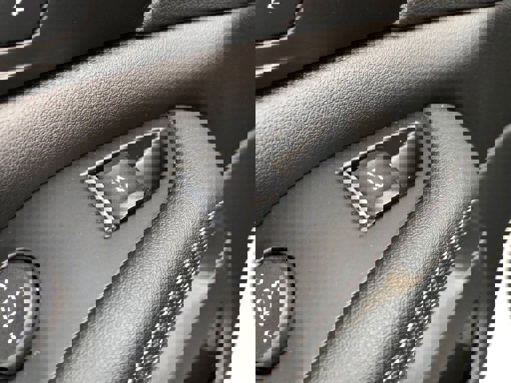 Used 2023 BMW X5 xDrive45e w/ Executive Package image 14