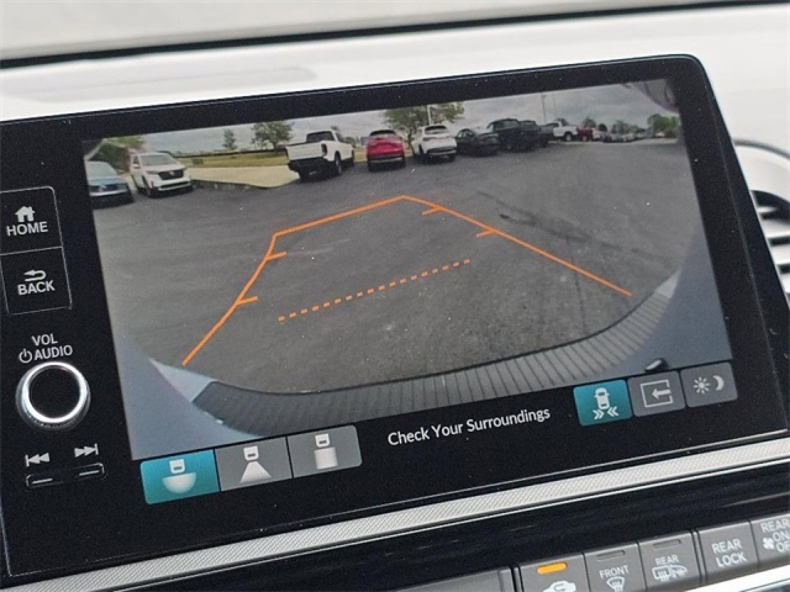 New 2026 Honda Odyssey Touring image 14