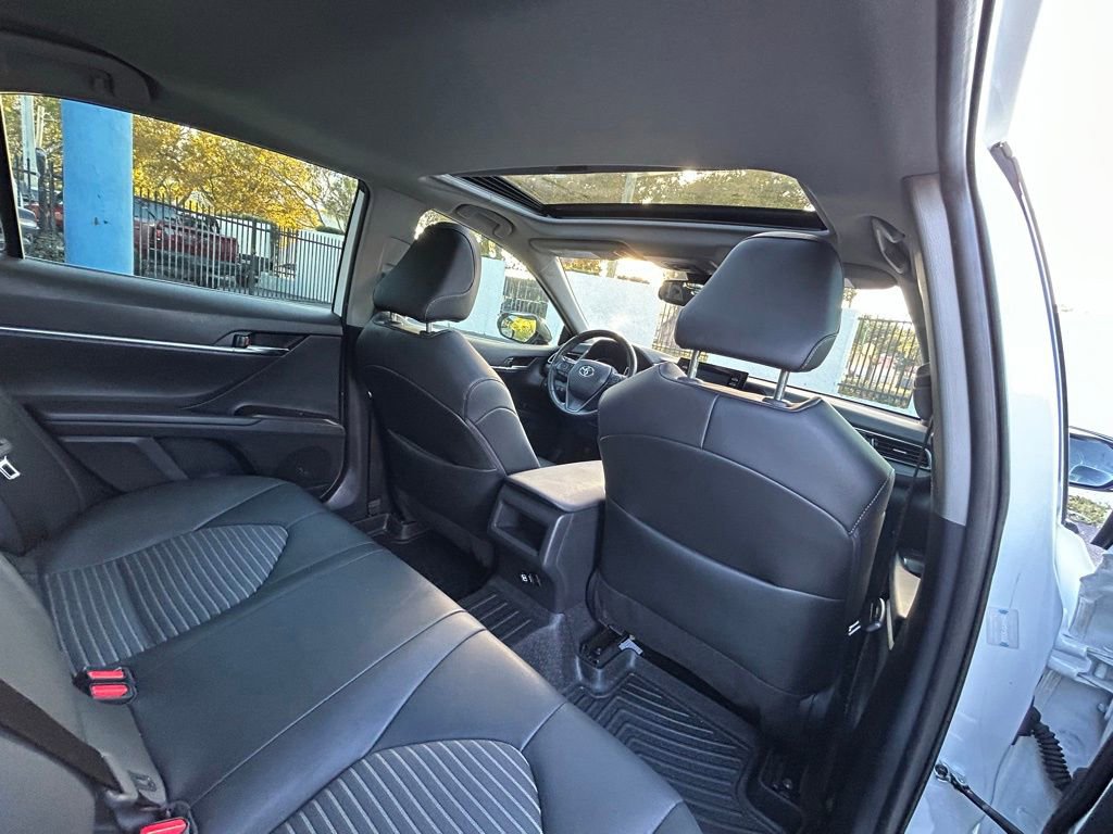 Used 2024 Toyota Camry SE w/ Convenience Package FWD image 34