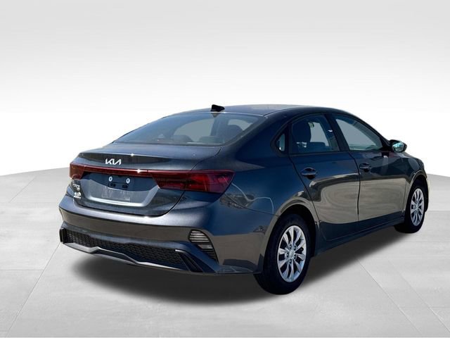 Used 2023 Kia Forte LX image 9