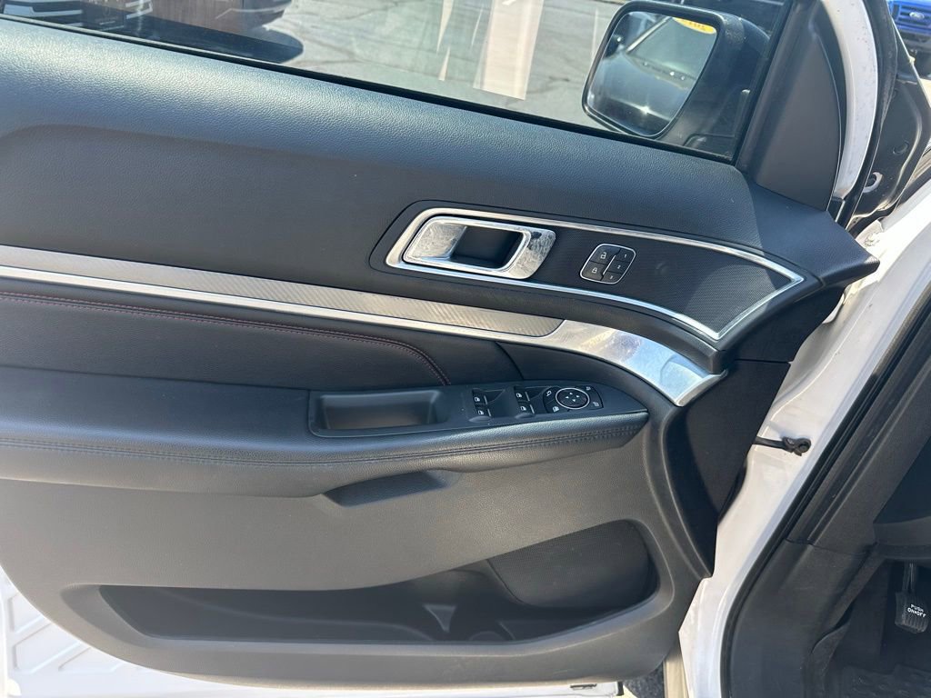 Used 2017 Ford Explorer Sport w/ Equipment Group 401A AWD/4WD image 11
