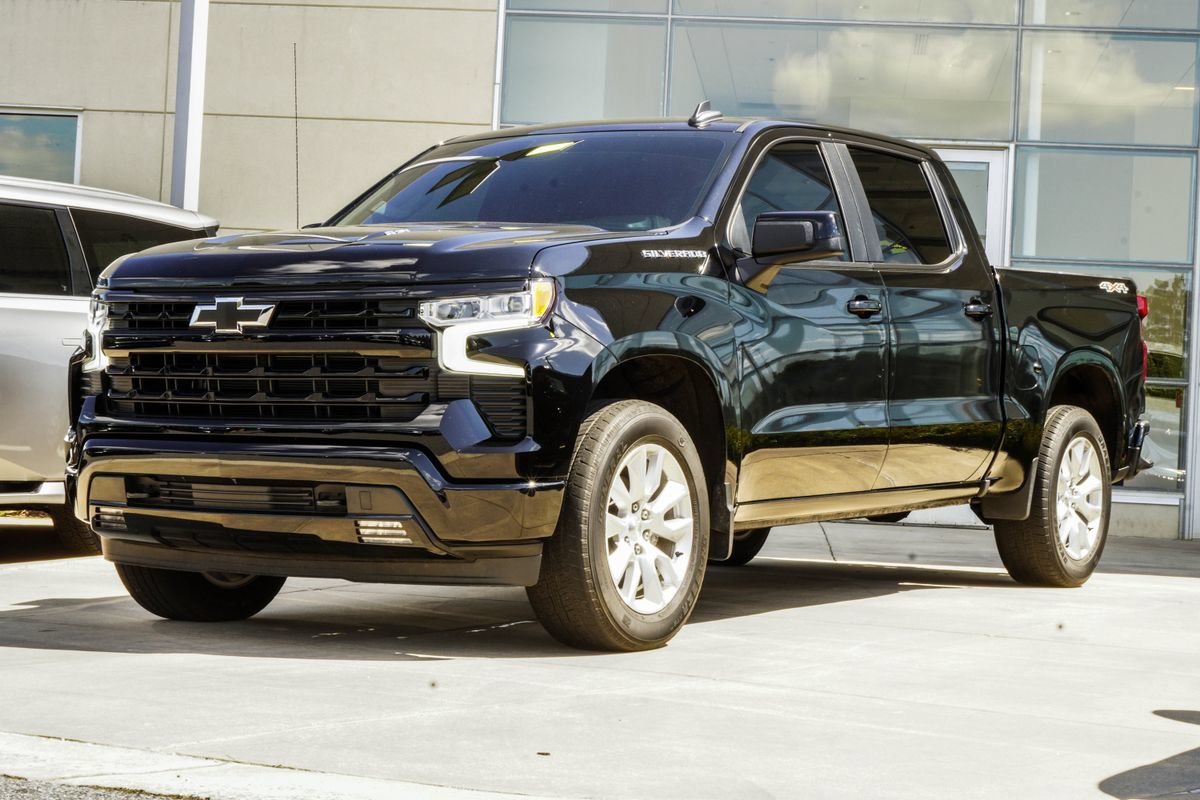 Used 2024 Chevrolet Silverado 1500 RST w/ All Star Edition Plus AWD/4WD image 7