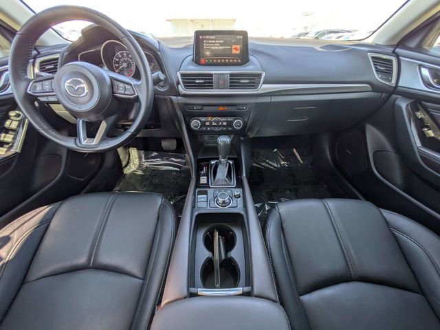 Used 2018 MAZDA MAZDA3 Touring FWD image 11