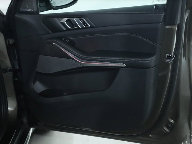 Certified 2025 BMW X5 xDrive40i w/ Premium Package image 35