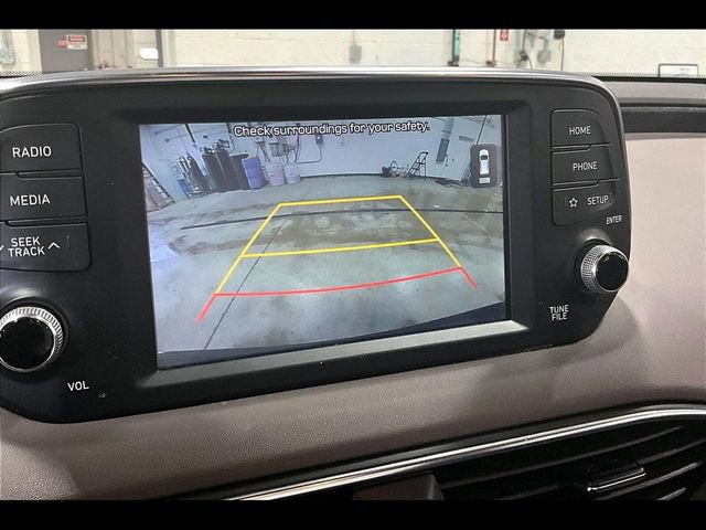 Used 2020 Hyundai Santa Fe SE image 14