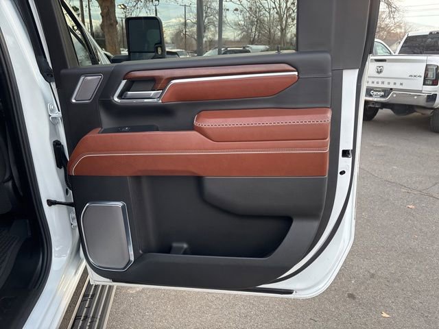 Used 2024 GMC Sierra 2500 Denali Ultimate image 31