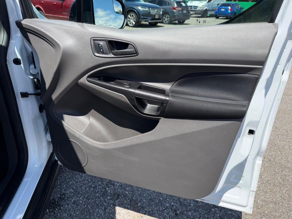 Used 2022 Ford Transit Connect XL FWD image 27