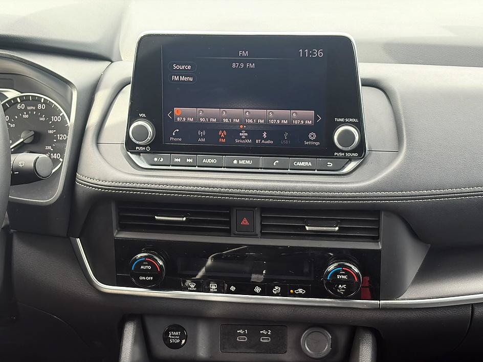 Certified 2025 Nissan Rogue SV AWD/4WD image 32