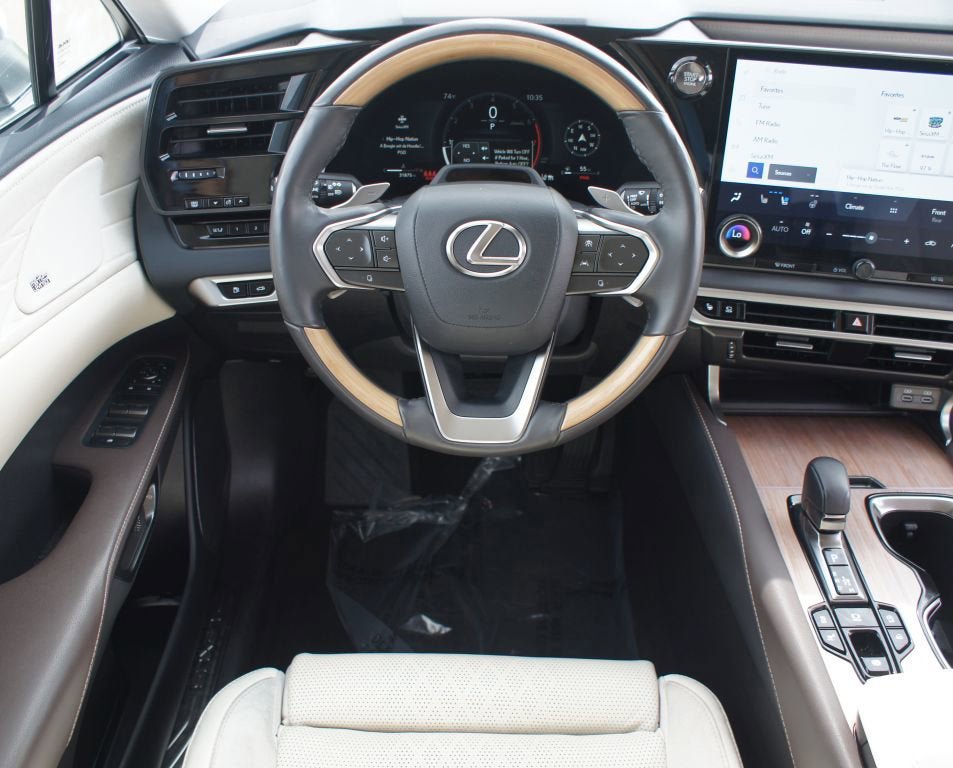 Used 2025 Lexus RX 350 AWD w/ Convenience Package image 5