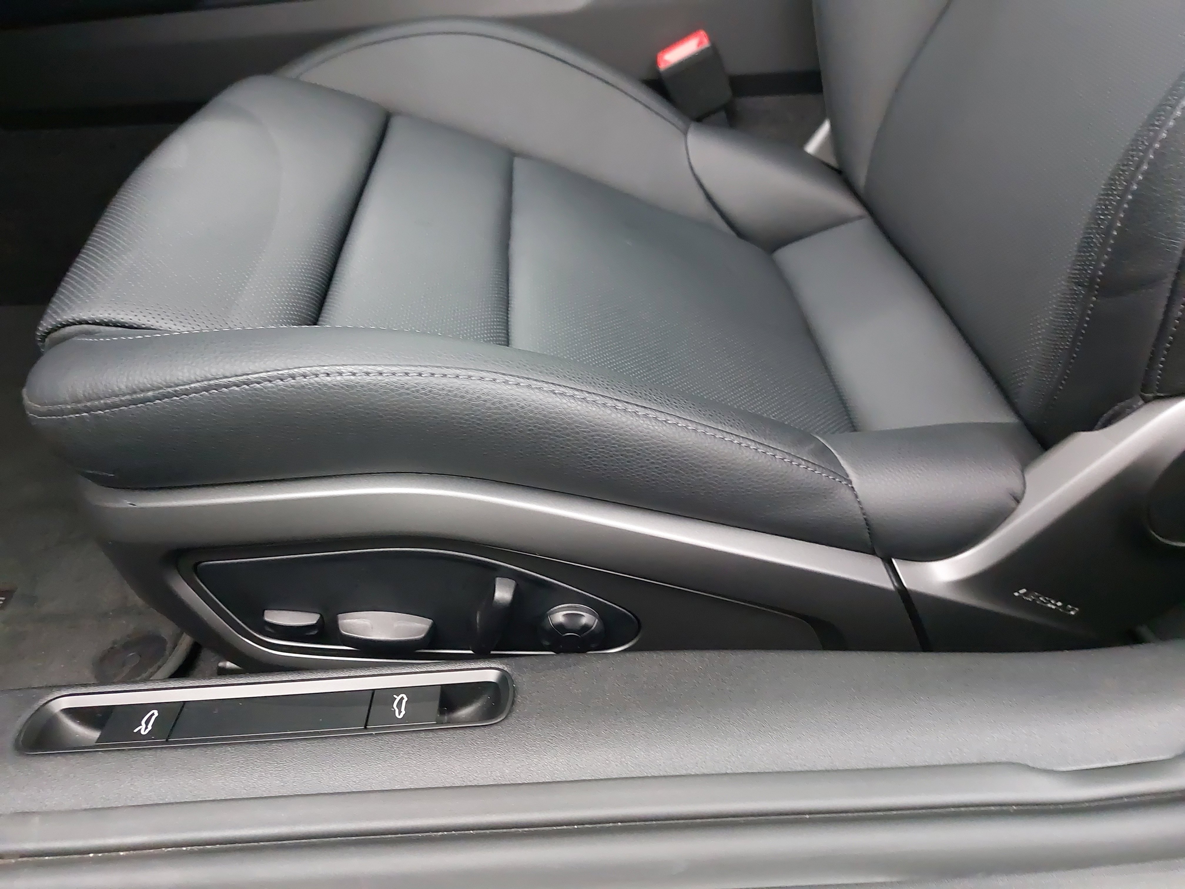 Used 2023 Porsche 911 Carrera image 27