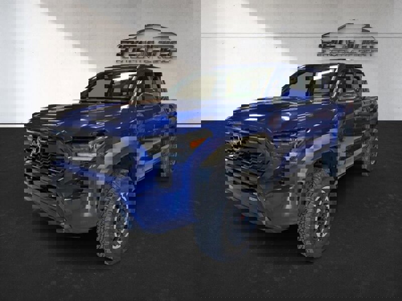 Used 2024 Toyota Tacoma TRD Off-Road image 5