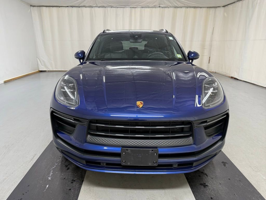 Certified 2022 Porsche Macan image 13